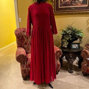 DAINTY JEWELS DRESS.